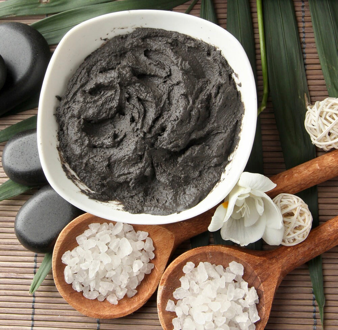 Bentonite Clay + Activated Charcoal Facial Mask